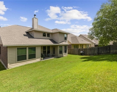 120 Seminole Canyon Dr - Photo Thumbnail 24