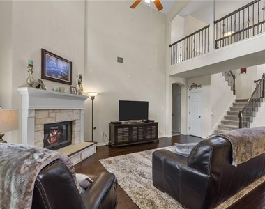 120 Seminole Canyon Dr - Photo Thumbnail 5