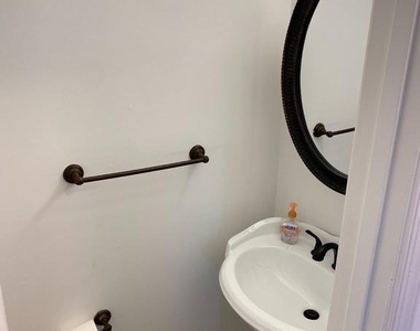 517 Kingdom Court - Photo Thumbnail 7