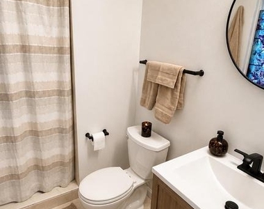 1240 Gemini Drive - Photo Thumbnail 12
