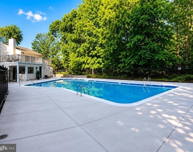 1240 Gemini Drive - Photo Thumbnail 14