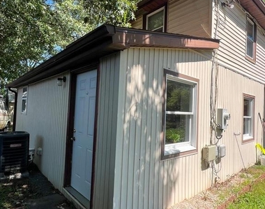 626 Clark Ave - Photo Thumbnail 18