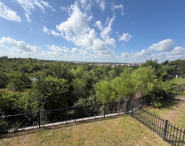 1001 Zodiac Ln - Photo Thumbnail 21