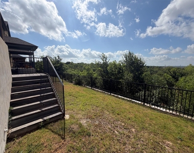 1001 Zodiac Ln - Photo Thumbnail 22