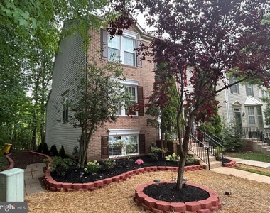 8616 Accokeek Street - Photo Thumbnail 1