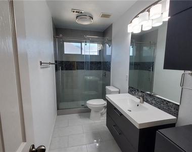9421 Lisi Anne Dr - Photo Thumbnail 24