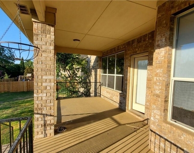 9421 Lisi Anne Dr - Photo Thumbnail 36