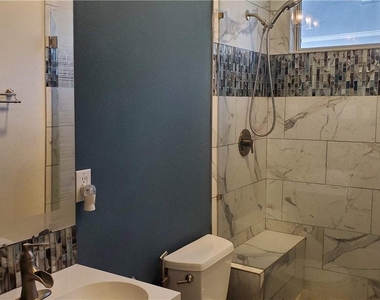 9421 Lisi Anne Dr - Photo Thumbnail 31