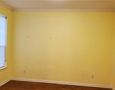 9421 Lisi Anne Dr - Photo Thumbnail 10