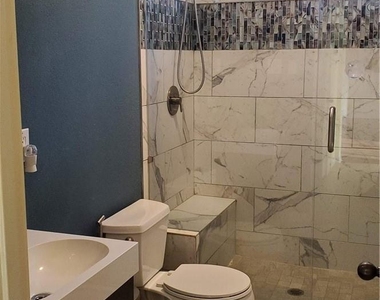 9421 Lisi Anne Dr - Photo Thumbnail 30