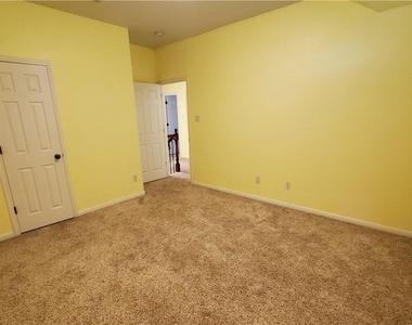 9421 Lisi Anne Dr - Photo Thumbnail 22