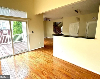 2429 Knapps Way - Photo Thumbnail 10