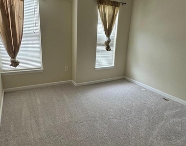 2429 Knapps Way - Photo Thumbnail 16