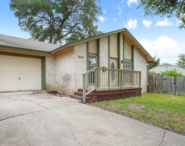1404 Valleyridge Cir - Photo Thumbnail 16