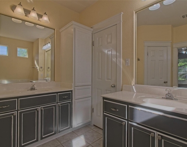 610 Palo Alto Ln - Photo Thumbnail 23