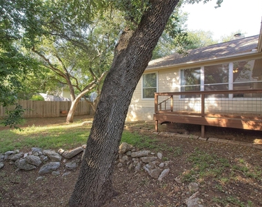 610 Palo Alto Ln - Photo Thumbnail 32