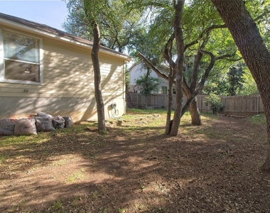 610 Palo Alto Ln - Photo Thumbnail 30