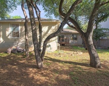 610 Palo Alto Ln - Photo Thumbnail 28