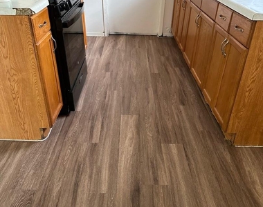 4406 Dovewood Dr - Photo Thumbnail 8