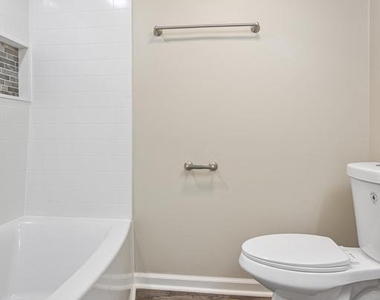 102 N Caroline Place - Photo Thumbnail 11