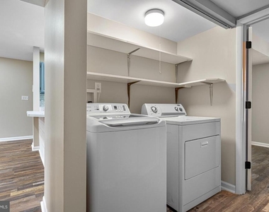 102 N Caroline Place - Photo Thumbnail 9