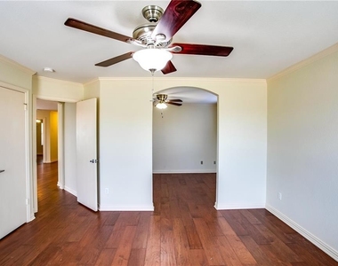 122 Quail Hollow Dr - Photo Thumbnail 14
