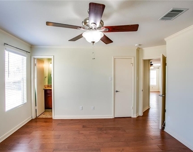 122 Quail Hollow Dr - Photo Thumbnail 15