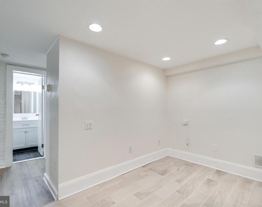 813 Maryland Avenue Ne - Photo Thumbnail 8