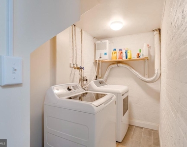 813 Maryland Avenue Ne - Photo Thumbnail 11