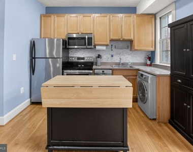 1401 Columbia Road Nw - Photo Thumbnail 2