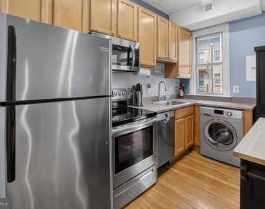 1401 Columbia Road Nw - Photo Thumbnail 3