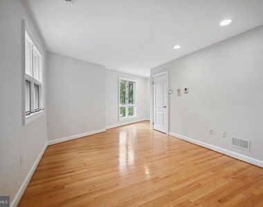 5330 Connecticut Avenue Nw - Photo Thumbnail 18