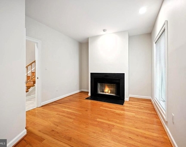 5330 Connecticut Avenue Nw - Photo Thumbnail 3
