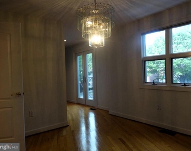 5330 Connecticut Avenue Nw - Photo Thumbnail 12
