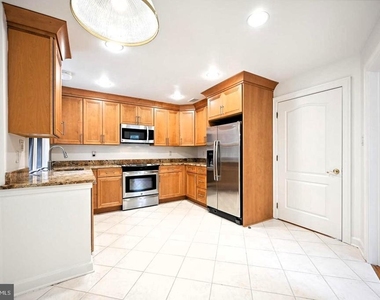 5330 Connecticut Avenue Nw - Photo Thumbnail 15