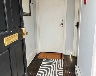 1211 33rd Street Nw - Photo Thumbnail 3