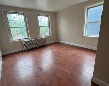 38 Galveston Place Sw - Photo Thumbnail 2