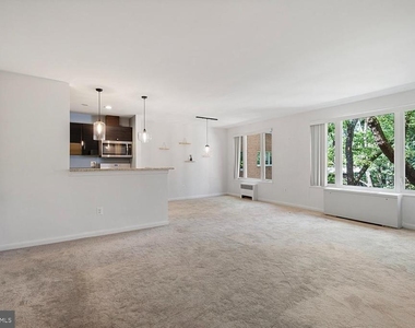 2400 41st Street Nw - Photo Thumbnail 2