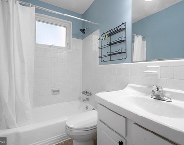 2400 41st Street Nw - Photo Thumbnail 10