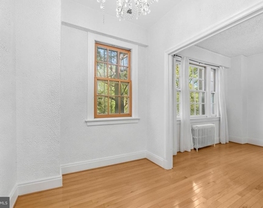 2032 Belmont Road Nw - Photo Thumbnail 11
