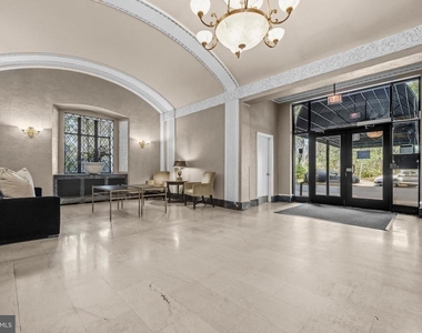 2032 Belmont Road Nw - Photo Thumbnail 1