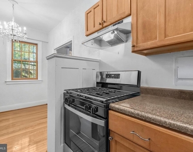 2032 Belmont Road Nw - Photo Thumbnail 14