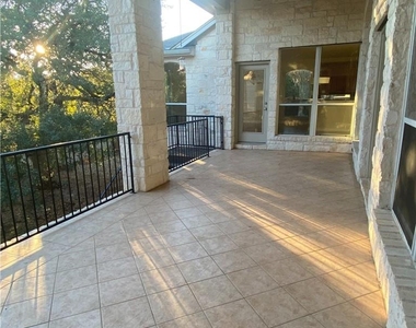 1813 Val Verde - Photo Thumbnail 24