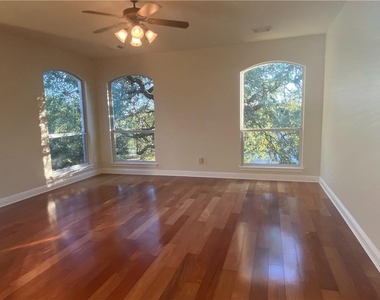 1813 Val Verde - Photo Thumbnail 18