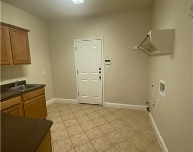 1813 Val Verde - Photo Thumbnail 22