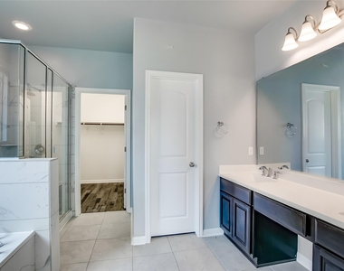 2723 Enza Ct - Photo Thumbnail 18