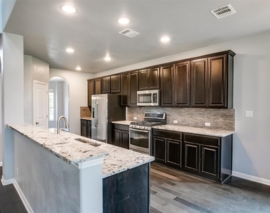 2723 Enza Ct - Photo Thumbnail 10