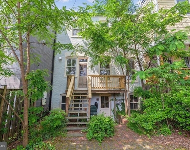 2237 Hall Place Nw - Photo Thumbnail 8