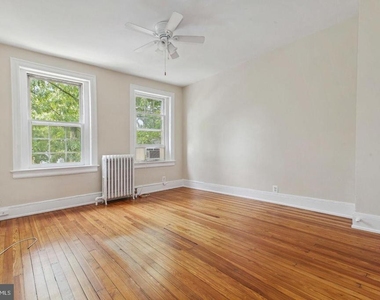 2237 Hall Place Nw - Photo Thumbnail 10