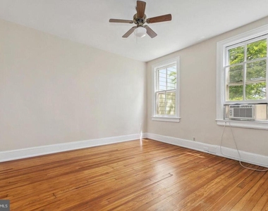 2237 Hall Place Nw - Photo Thumbnail 9